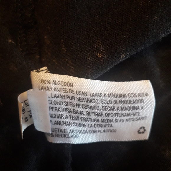 Original Use | Galaxy black distressed long sleeve shirt, standard fit - Picture 5 of 7